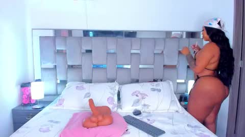 Snapshot of cammiila chatting on January 14, 2026, 2:55 pm Camila online show from January 14, 2026, 2:55 pm