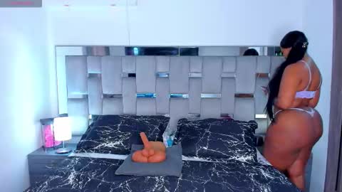 Snapshot of cammiila chatting on March 2, 2026, 1:40 pm Camila online show from March 2, 2026, 1:40 pm