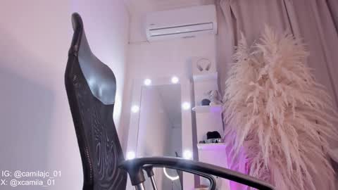 Laura Camila online show from February 9, 2025, 12:28 am