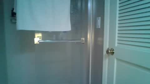 Snapshot of cammyman6900 chatting on March 2, 2025, 5:23 am cammyman6900 online show from March 2, 2025, 5:23 am