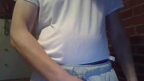 Snapshot of cammyman6900 chatting on October 21, 2025, 1:45 pm cammyman6900 online show from October 21, 2025, 1:45 pm