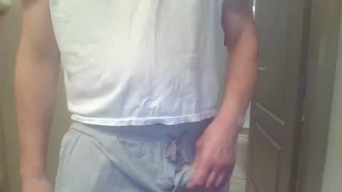 Snapshot of cammyman6900 chatting on November 5, 2025, 9:59 pm cammyman6900 online show from November 5, 2025, 9:59 pm