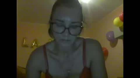 Snapshot of cammyskye chatting on October 17, 2025, 5:15 pm Cammy online show from October 17, 2025, 5:15 pm