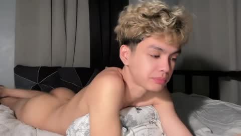 Snapshot of camwithethan chatting on April 17, 2026, 3:15 pm Ethan online show from April 17, 2026, 3:15 pm