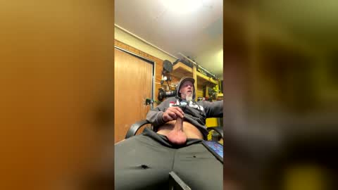 Chris online show from February 5, 2026, 3:22 am