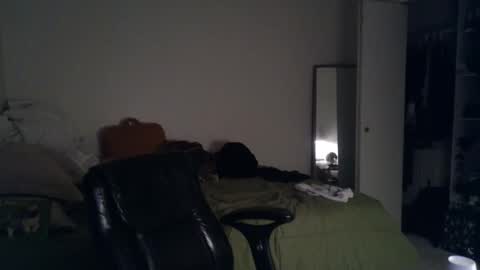 Snapshot of canadianstud18 chatting on January 17, 2025, 3:34 am Devon online show from January 17, 2025, 3:34 am