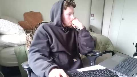 Snapshot of canadianstud18 chatting on February 3, 2025, 10:32 pm Devon online show from February 3, 2025, 10:32 pm