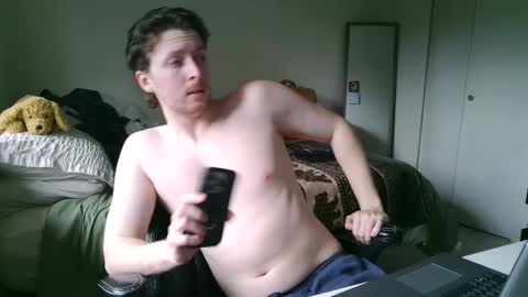 Snapshot of canadianstud18 chatting on February 19, 2025, 6:00 pm Devon online show from February 19, 2025, 6:00 pm