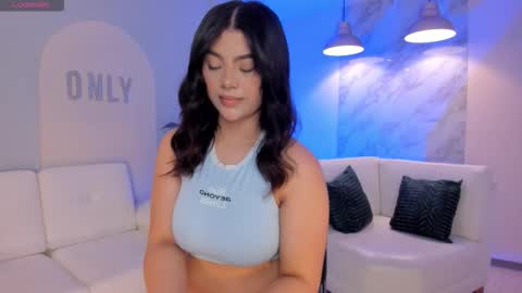 Snapshot of candaserussell chatting on March 21, 2026, 2:38 am Candanse R online show from March 21, 2026, 2:38 am