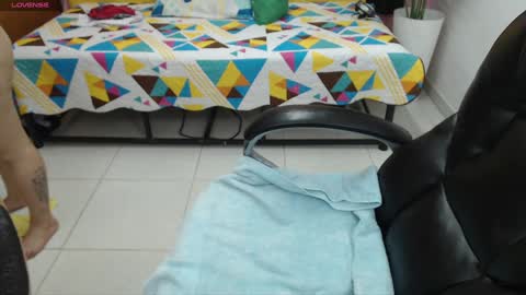 Candy  online show from December 3, 2024, 12:49 pm