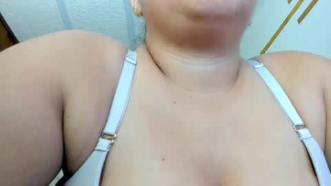 Candy  online show from April 28, 2026, 12:21 pm