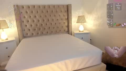 Candie  online show from October 28, 2025, 11:25 am