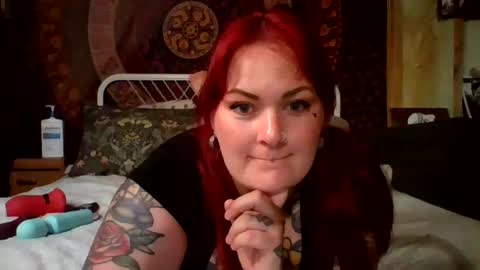 Snapshot of candiredd chatting on July 12, 2026, 6:15 am candiredd online show from July 12, 2026, 6:15 am