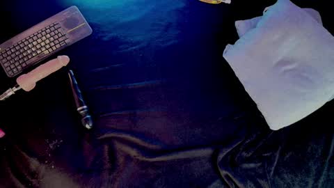 Snapshot of candle_lz chatting on January 30, 2025, 6:03 am candle_lz online show from January 30, 2025, 6:03 am