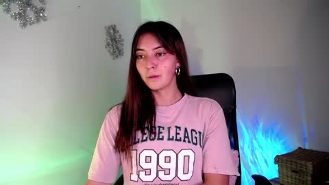 Snapshot of candy_canee chatting on January 17, 2025, 8:55 pm   online show from January 17, 2025, 8:55 pm