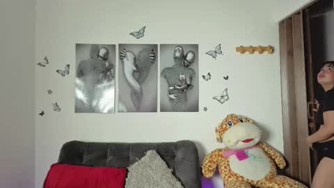 Snapshot of candy_chloe02 chatting on February 18, 2026, 11:06 am Im ChloeJoin The Fan Club online show from February 18, 2026, 11:06 am