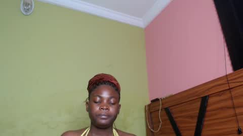 Snapshot of candy_doll_xxxx chatting on September 13, 2025, 11:21 am Tiana Barbie doll. YOUR FUCK DOLL online show from September 13, 2025, 11:21 am