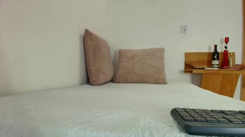 Snapshot of candy_feett chatting on January 8, 2026, 1:13 pm Jolie online show from January 8, 2026, 1:13 pm