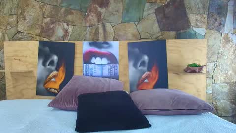 Snapshot of candy_feett chatting on February 7, 2026, 9:35 am Jolie online show from February 7, 2026, 9:35 am