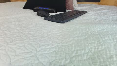 Snapshot of candy_feett chatting on February 10, 2026, 7:51 pm Jolie online show from February 10, 2026, 7:51 pm