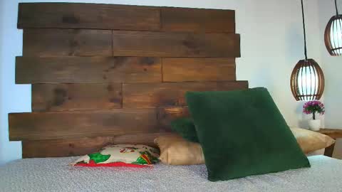 Snapshot of candy_feett chatting on February 11, 2026, 8:14 pm Jolie online show from February 11, 2026, 8:14 pm