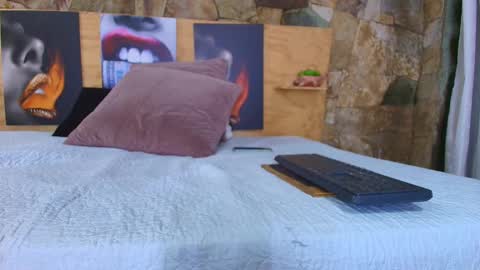 Snapshot of candy_feett chatting on February 26, 2026, 8:30 pm Jolie online show from February 26, 2026, 8:30 pm