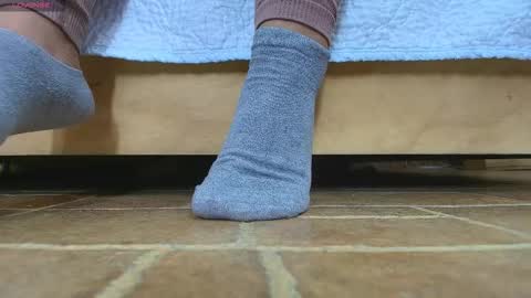 Snapshot of candy_feett chatting on March 3, 2026, 6:25 pm Jolie online show from March 3, 2026, 6:25 pm