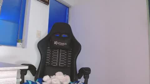 candy_giuliana21 online show from April 9, 2026, 1:38 am