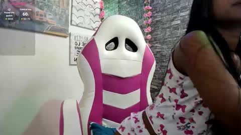 candy_kiss__ online show from November 5, 2025, 9:48 pm