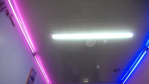 Candy online show from February 19, 2026, 8:27 pm