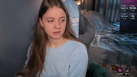 Snapshot of candy_meggie chatting on March 7, 2025, 12:56 pm Megan online show from March 7, 2025, 12:56 pm