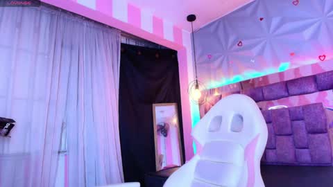 Ania online show from April 23, 2026, 11:09 am