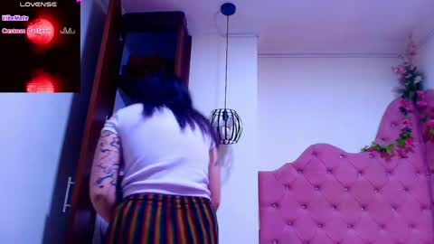 Ania online show from May 14, 2026, 11:06 am