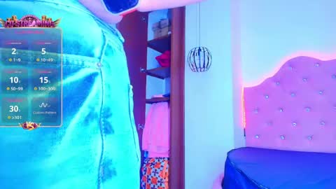 Ania online show from May 30, 2026, 11:18 am