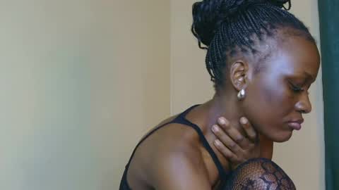 Snapshot of candy_novah chatting on June 29, 2026, 10:15 am NOVAH online show from June 29, 2026, 10:15 am