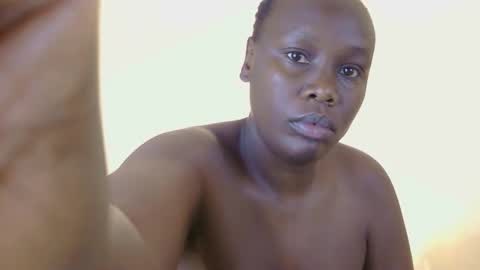 Snapshot of candy_puffx chatting on May 1, 2026, 12:43 pm candy online show from May 1, 2026, 12:43 pm