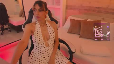 Snapshot of candy_summer28_ chatting on December 15, 2025, 7:29 pm CANDY online show from December 15, 2025, 7:29 pm