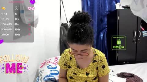 Snapshot of candy_val chatting on January 8, 2026, 7:21 am candy_val online show from January 8, 2026, 7:21 am