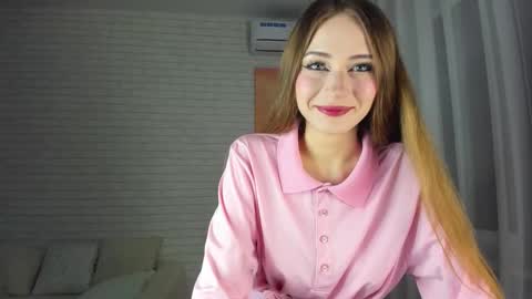 Snapshot of candyboofairy chatting on September 23, 2025, 7:06 pm Violetta online show from September 23, 2025, 7:06 pm