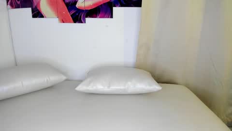 Candy online show from February 26, 2025, 9:48 pm