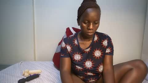 candycurly_ online show from February 11, 2025, 12:17 am