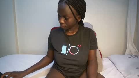 candycurly_ online show from February 22, 2025, 12:08 pm