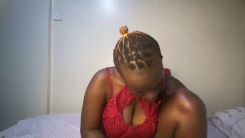 candycurly_ online show from November 25, 2025, 2:39 pm