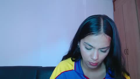 Sara online show from August 7, 2026, 9:39 pm
