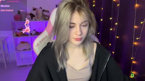 Snapshot of candyhannah chatting on March 4, 2025, 5:24 pm You can call me HH online show from March 4, 2025, 5:24 pm