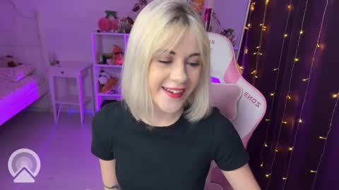 Snapshot of candyhannah chatting on September 9, 2025, 7:02 pm You can call me HH online show from September 9, 2025, 7:02 pm