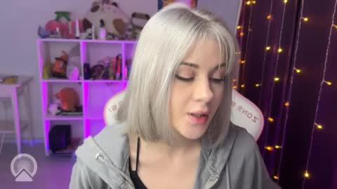 Snapshot of candyhannah chatting on September 19, 2025, 5:24 pm You can call me HH online show from September 19, 2025, 5:24 pm