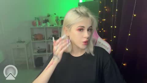 Snapshot of candyhannah chatting on October 22, 2025, 8:08 pm You can call me HH online show from October 22, 2025, 8:08 pm