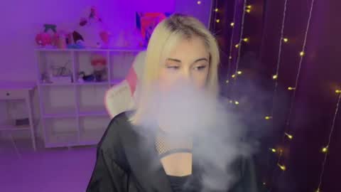 Snapshot of candyhannah chatting on November 27, 2025, 3:47 pm You can call me HH online show from November 27, 2025, 3:47 pm