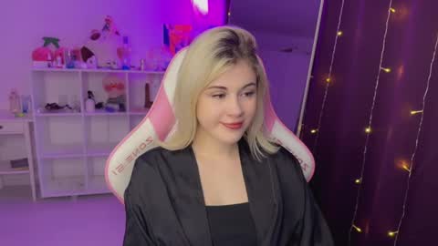 Snapshot of candyhannah chatting on December 18, 2025, 11:38 am You can call me HH online show from December 18, 2025, 11:38 am